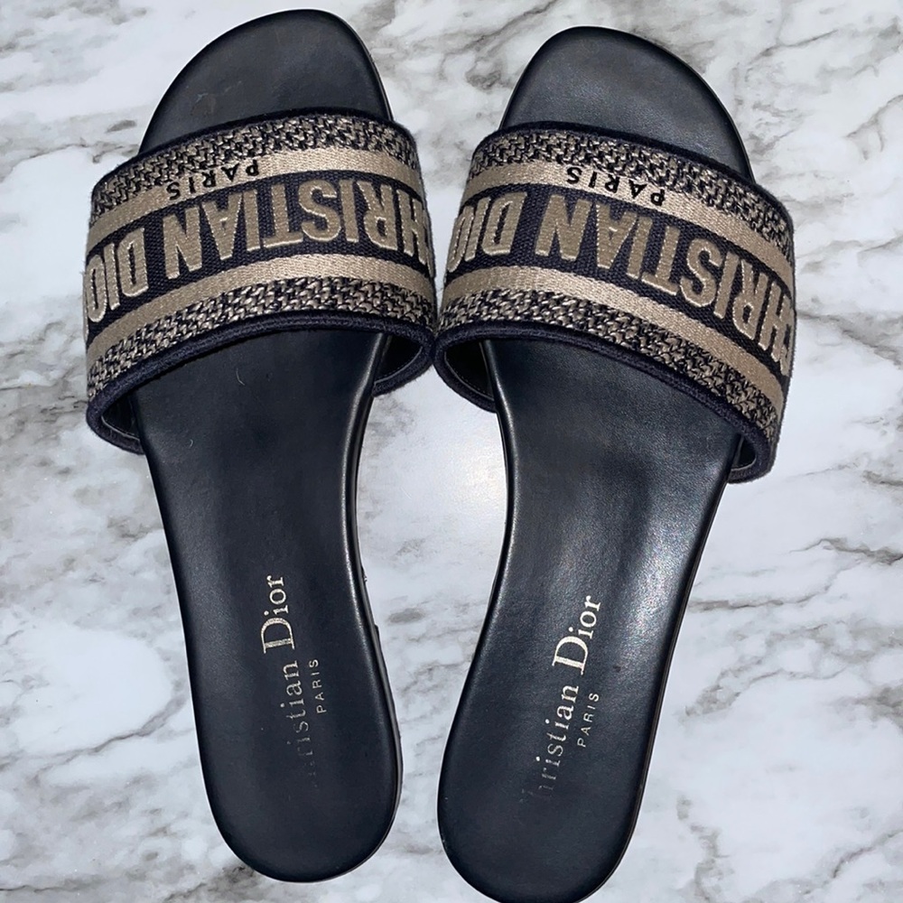 AUTHENTIC Dior dway blue slides size 36
